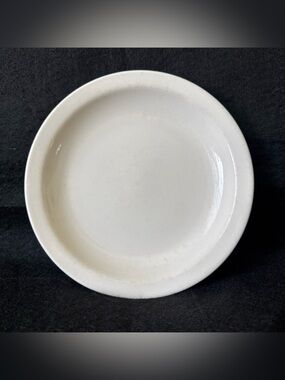 Homer Laughlin Off White Solid Salad Luncheon Plate 8.25" Vintage Made in USA